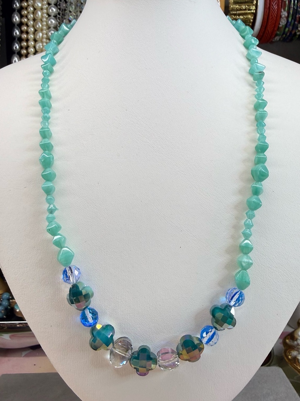 Vintage Lucite Seafoam Green Clover facet beads  Beaded Necklace -24”